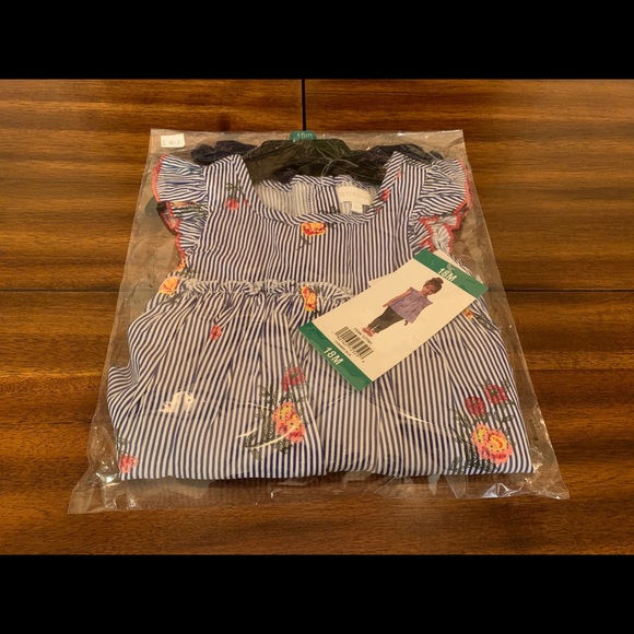 **LAST ONE** BCBGirls Top and Jean Legging Outfit - Picture 3 of 4